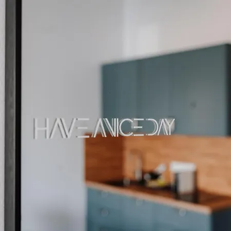 Skyrise Rammingen - Modern, Ruhig, Ideal Für Familien, Paare Und Geschäftsreisende - Nur Wenige Minuten Von Skyline Park Und Therme *