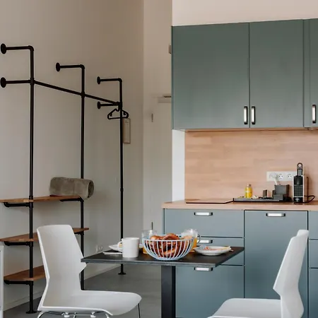 Skyrise Rammingen - Modern, Ruhig, Ideal Für Familien, Paare Und Geschäftsreisende - Nur Wenige Minuten Von Skyline Park Und Therme Apartment