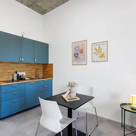 Apartmán Skyrise Mit Kueche, Wlan & Parkplatz - Ruhige Lage Bad Wörishofen