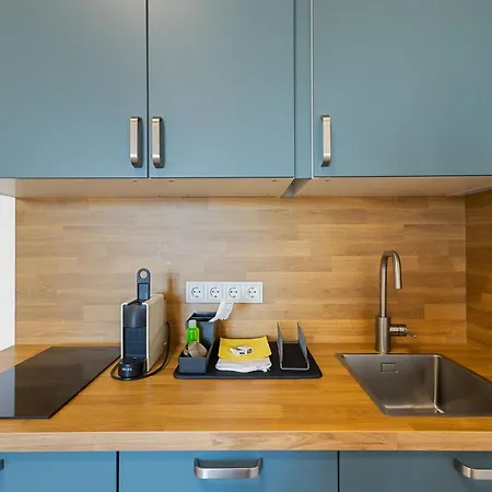 Skyrise Mit Kueche, Wlan & Parkplatz - Ruhige Lage Apartmán