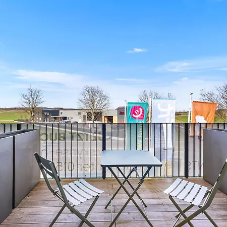 Skyrise Mit Kueche, Wlan & Parkplatz - Ruhige Lage Apartmán