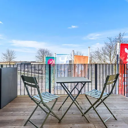 Skyrise Mit Kueche, Wlan & Parkplatz - Ruhige Lage Apartmán