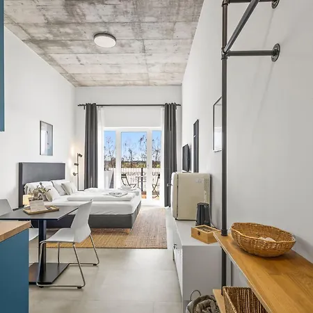 Skyrise Mit Kueche, Wlan & Parkplatz - Ruhige Lage Apartmán *