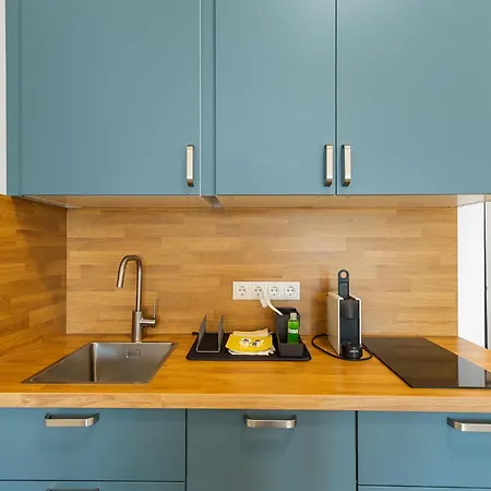 Skyrise Mit Kueche, Wlan & Parkplatz - Ruhige Lage Apartmán