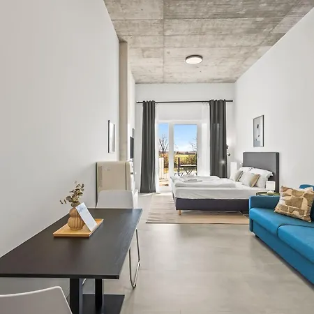 Skyrise Mit Kueche, Wlan & Parkplatz - Ruhige Lage
