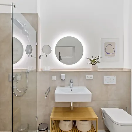 Apartmán Skyrise Mit Kueche, Wlan & Parkplatz - Ruhige Lage *