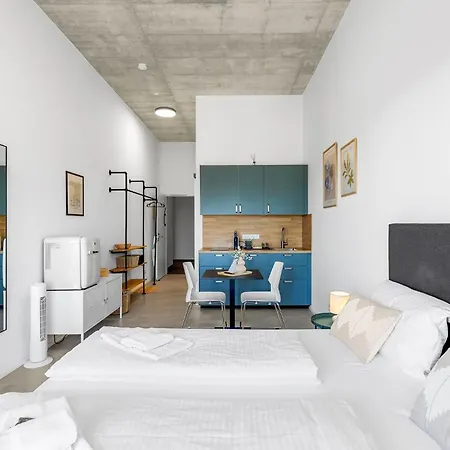 Skyrise Mit Kueche, Wlan & Parkplatz - Ruhige Lage Apartmán *