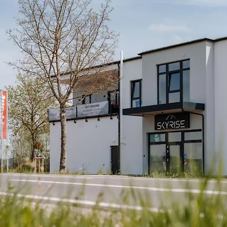 Skyrise Mit Kueche, Wlan & Parkplatz - Ruhige Lage Apartmán *