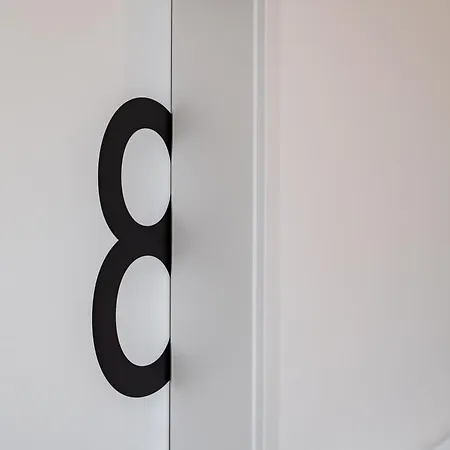 Skyrise Rammingen - Modern, Ruhig, Ideal Fuer Familien, Paare Und Geschaeftsreisende - Nur Wenige Minuten Von Skyline Park Und Therme *