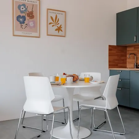 Skyrise Rammingen - Moderne Mit Kueche & Parkplatz Appartamento 3*