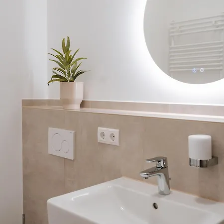 Appartamento Skyrise Rammingen - Modern, Ruhig, Ideal Fuer Familien, Paare Und Geschaeftsreisende - Nur Wenige Minuten Von Skyline Park Und Therme Bad Wörishofen