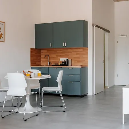 Skyrise Rammingen - Moderne Mit Kueche & Parkplatz