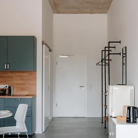 Skyrise Rammingen - Moderne Mit Kueche & Parkplatz Appartamento