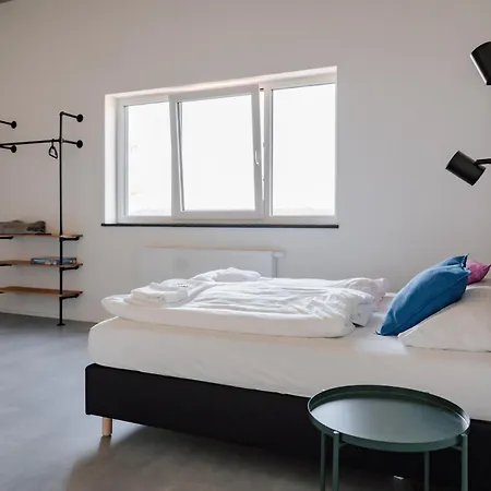 Skyrise Rammingen - Modern, Ruhig, Ideal Fuer Familien, Paare Und Geschaeftsreisende - Nur Wenige Minuten Von Skyline Park Und Therme Appartamento