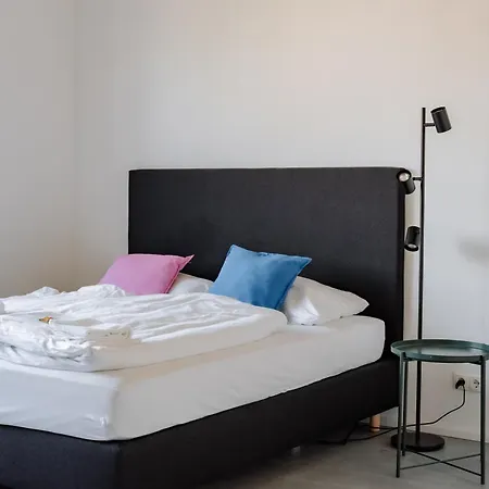 Appartamento Skyrise Rammingen - Modern, Ruhig, Ideal Fuer Familien, Paare Und Geschaeftsreisende - Nur Wenige Minuten Von Skyline Park Und Therme *