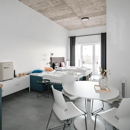 Skyrise Rammingen - Moderne Mit Kueche & Parkplatz