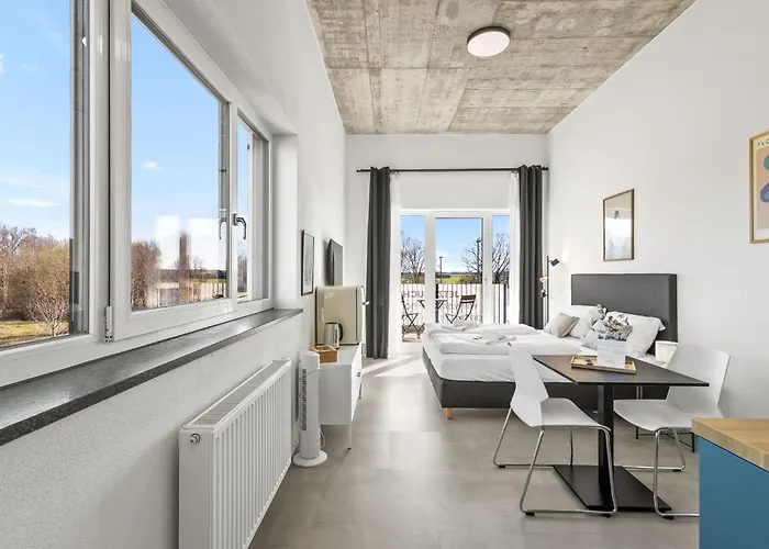Skyrise Rammingen - Moderne Mit Küche&parkplatz Apartment *