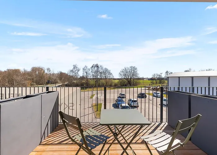 Apartment Skyrise Rammingen - Moderne Mit Küche&parkplatz *