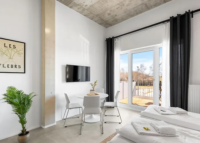 Apartment Skyrise Rammingen - Moderne Mit Küche&parkplatz *